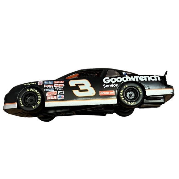 1996 Dale Earnhardt HASBRO‎ NASCAR #3 Chevy Goodwrench Plus Car - Picture 2 of 4